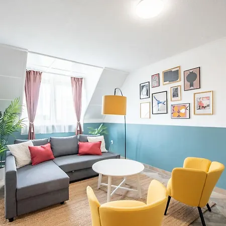Apartman - Comfy - Close To Castle *
