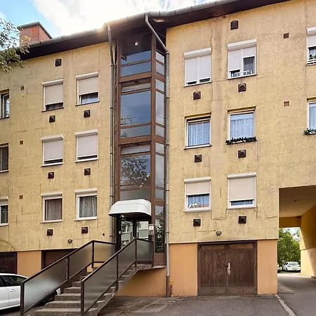 Apartman - Comfy - Close To Castle *